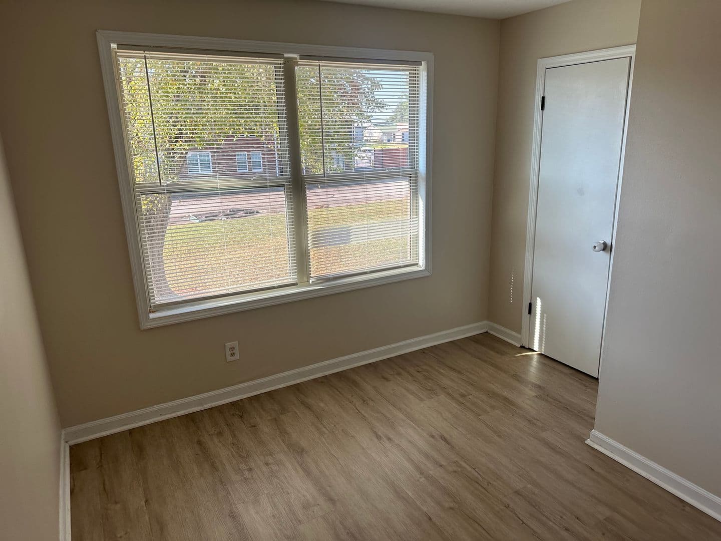 Winder Apartment: 291 Apperson Dr. # 1