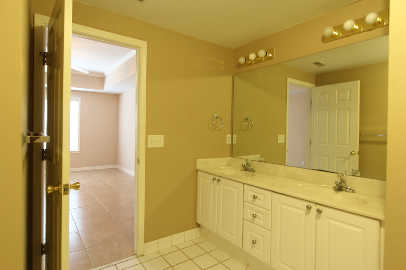 Birmingham House: 1561 Savannah Park