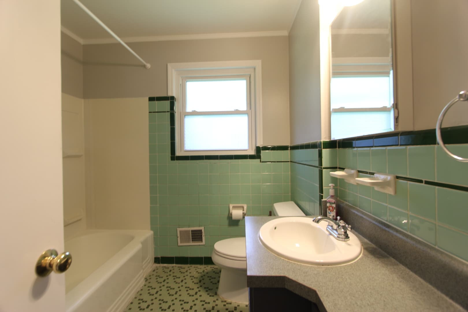 Vestavia House: 3025 La Haven Circle