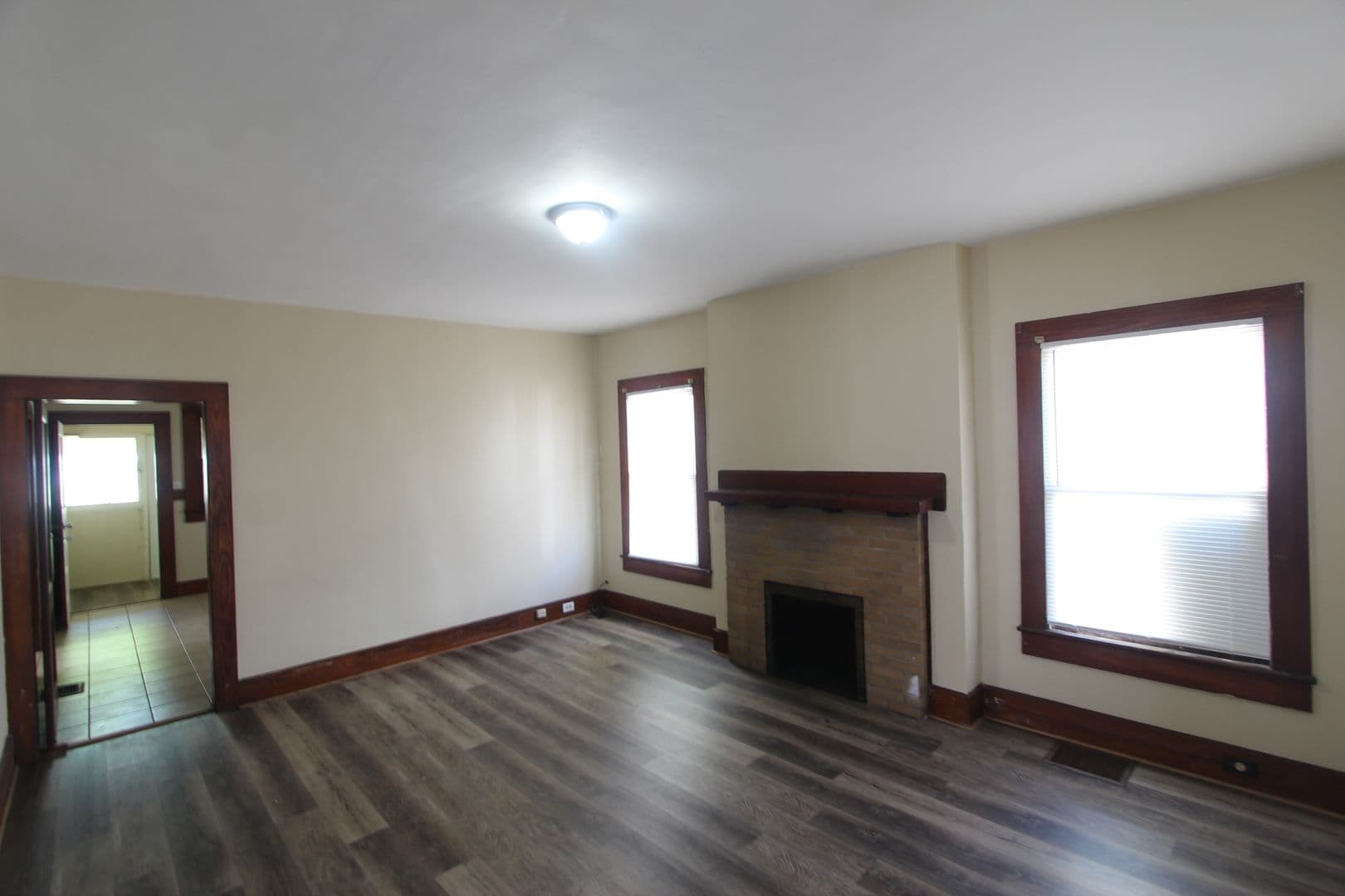 Birmingham House: 4724 Court R