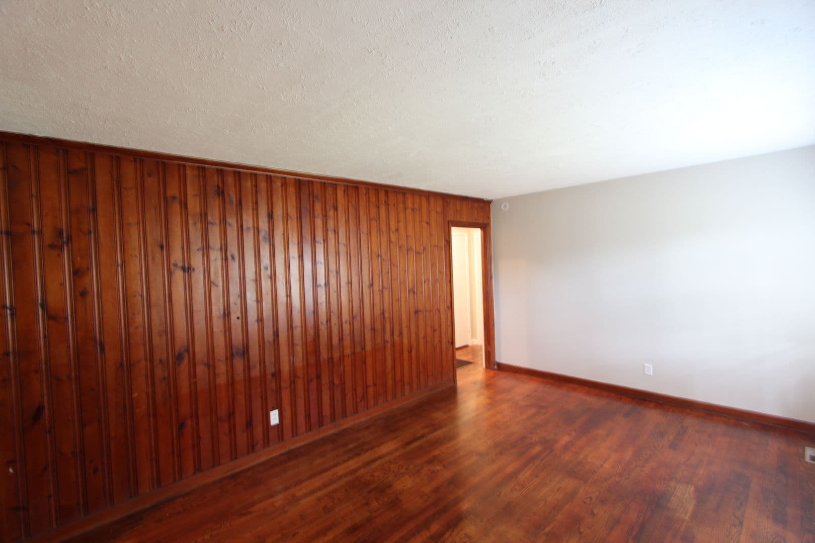 Birmingham House: 200 Carol Drive