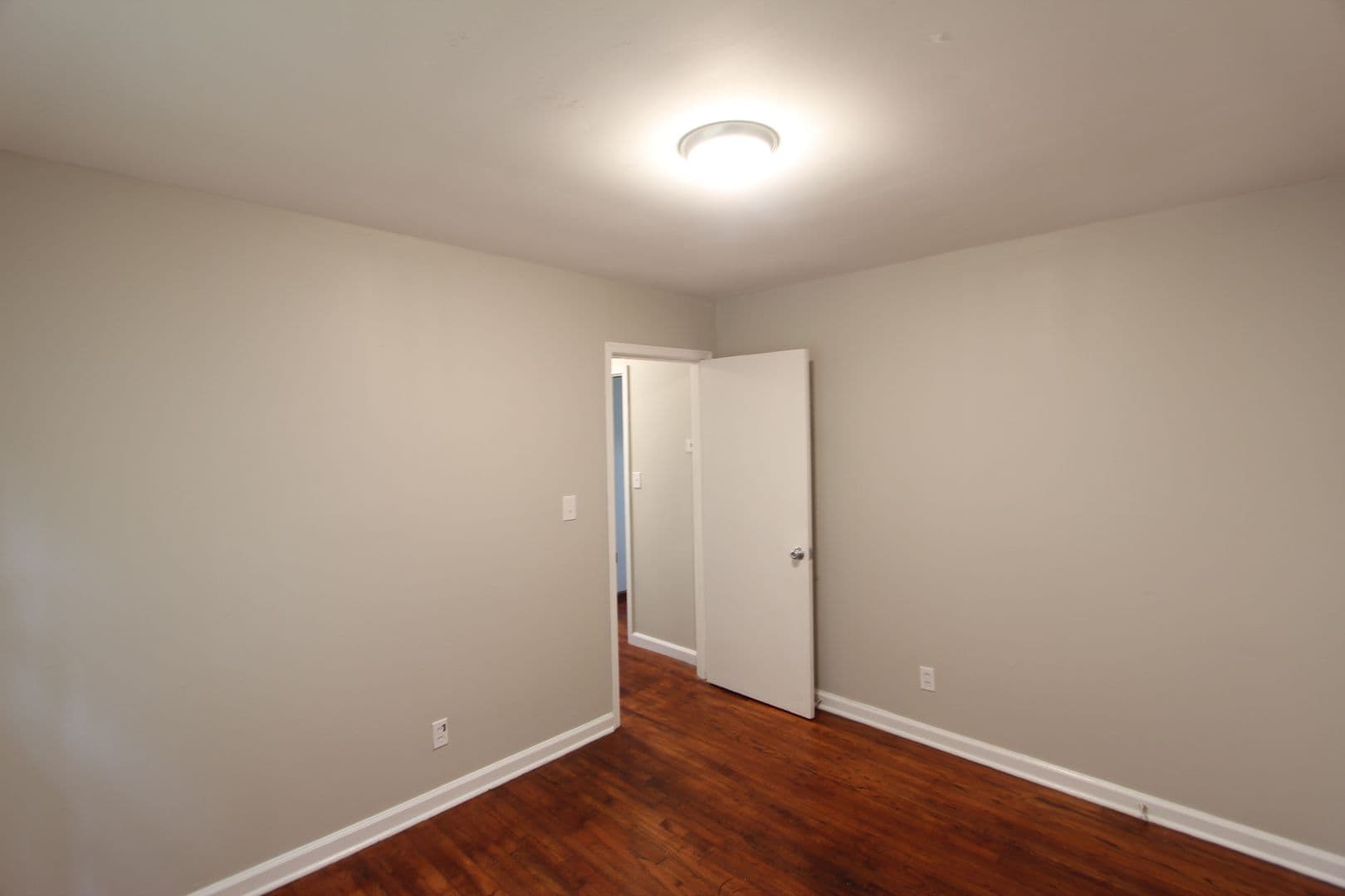 Birmingham House: 200 Carol Drive