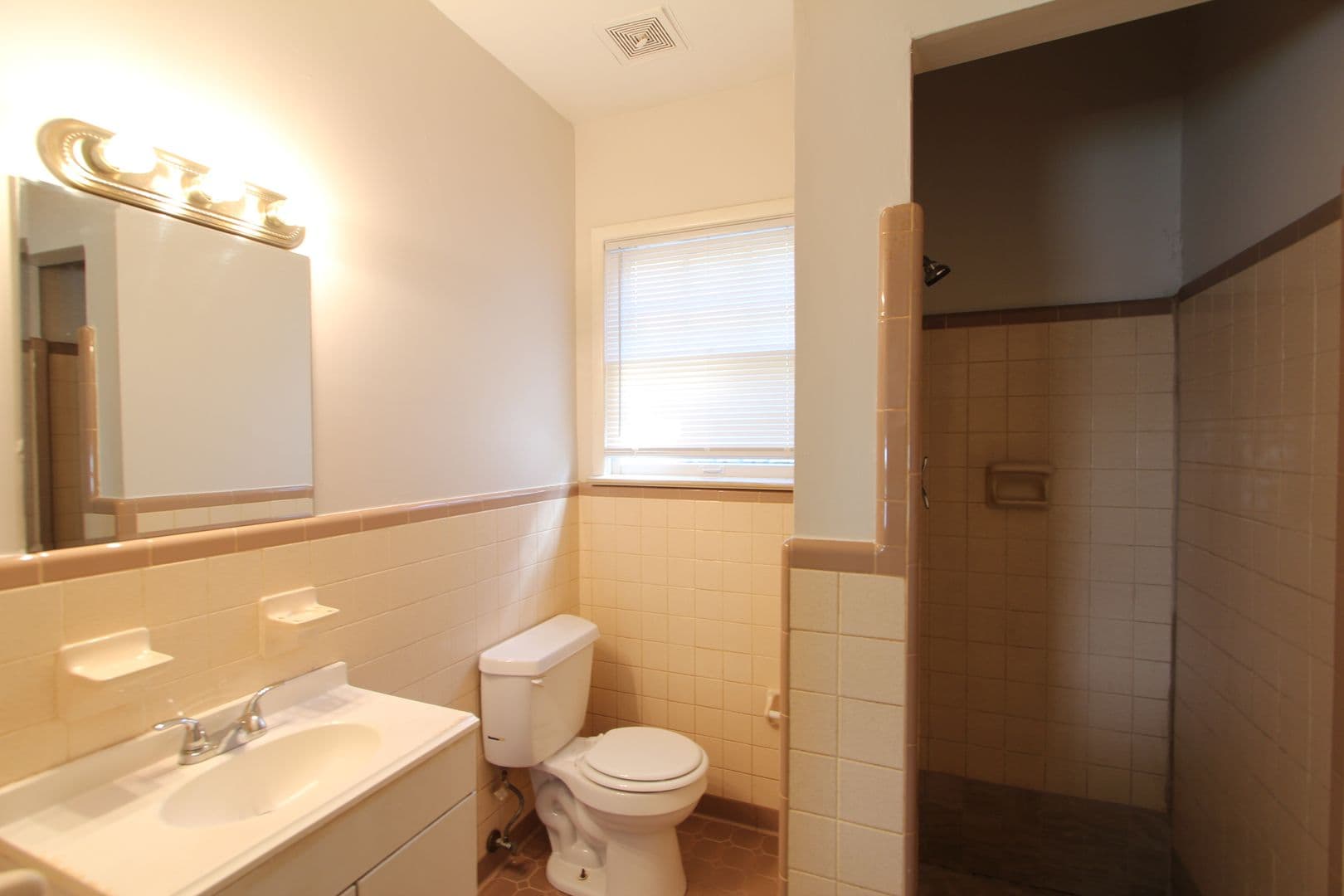 Birmingham House: 1400 43rd Street Ensley