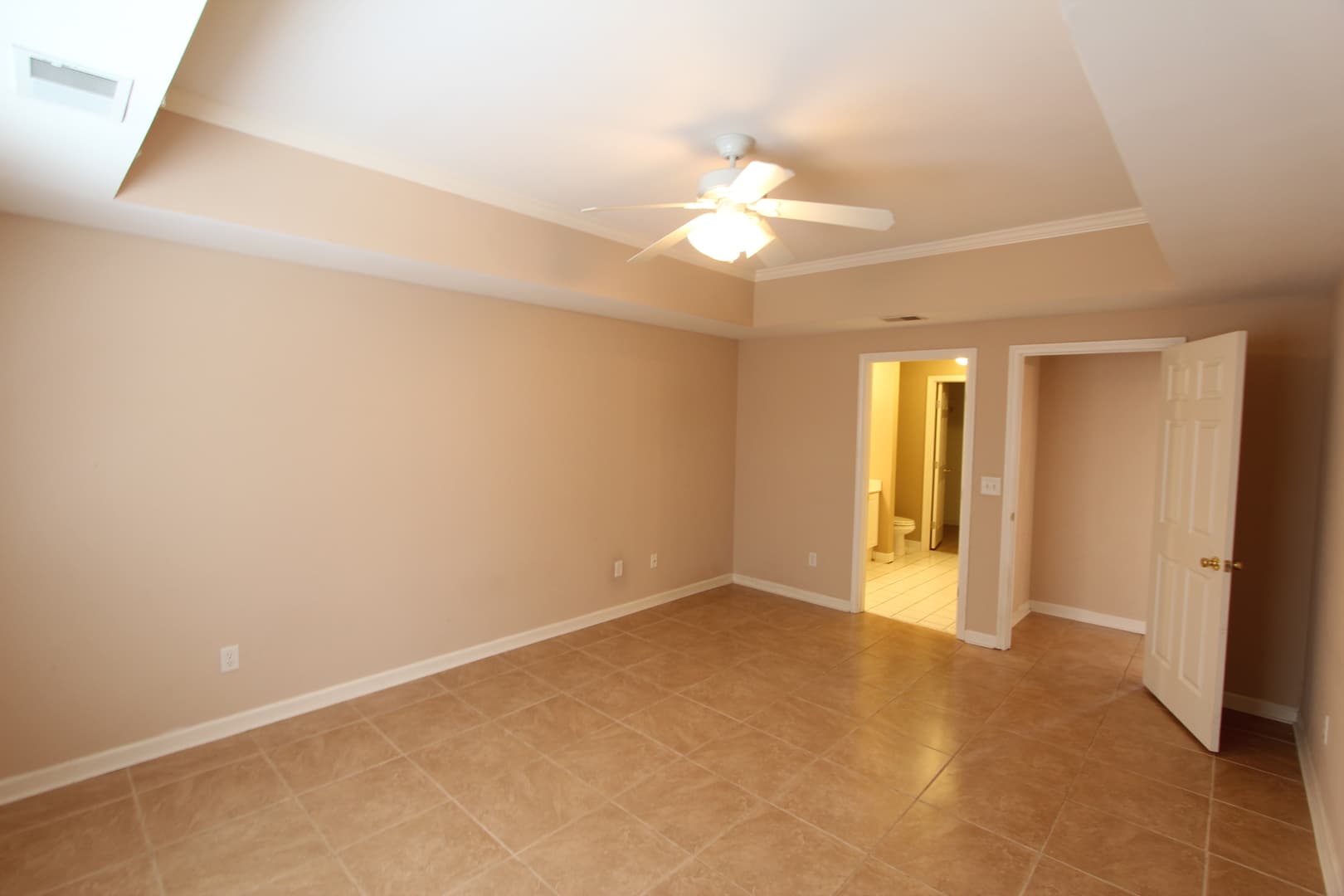 Birmingham House: 1561 Savannah Park