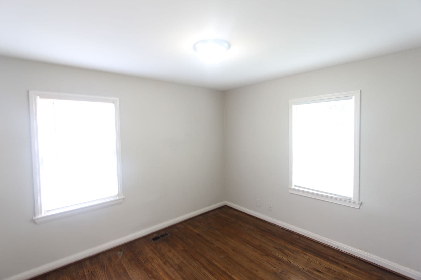 Birmingham House: 224 69th Place N