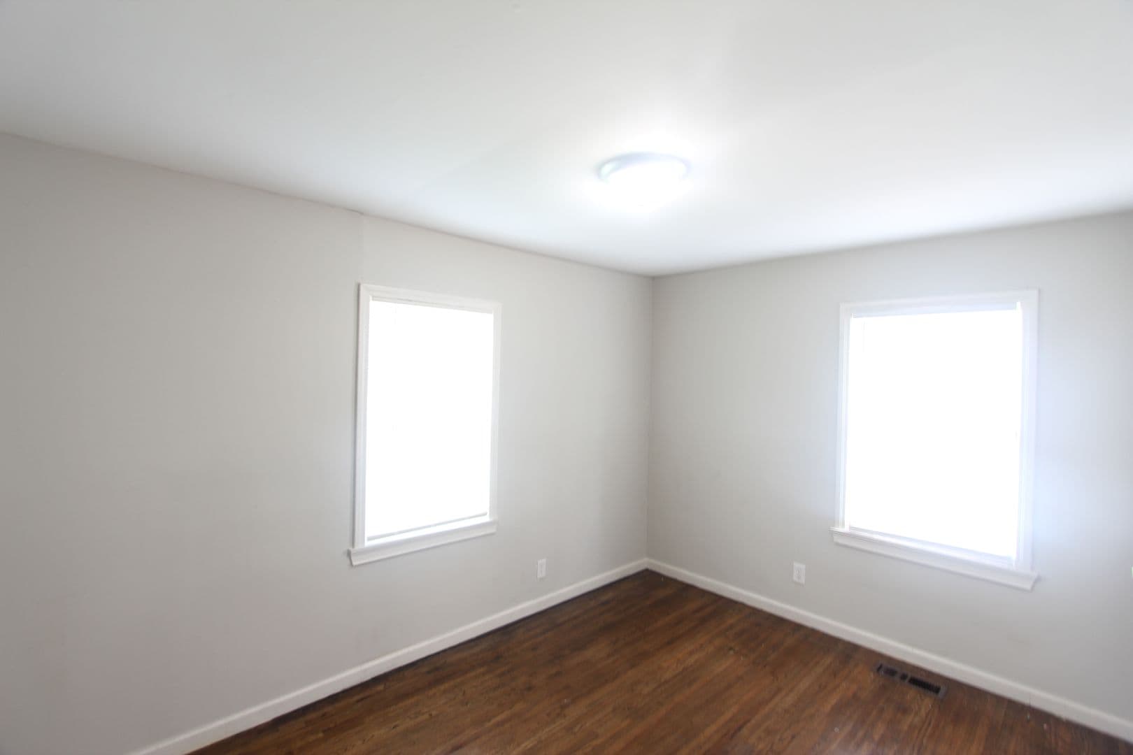 Birmingham House: 224 69th Place N
