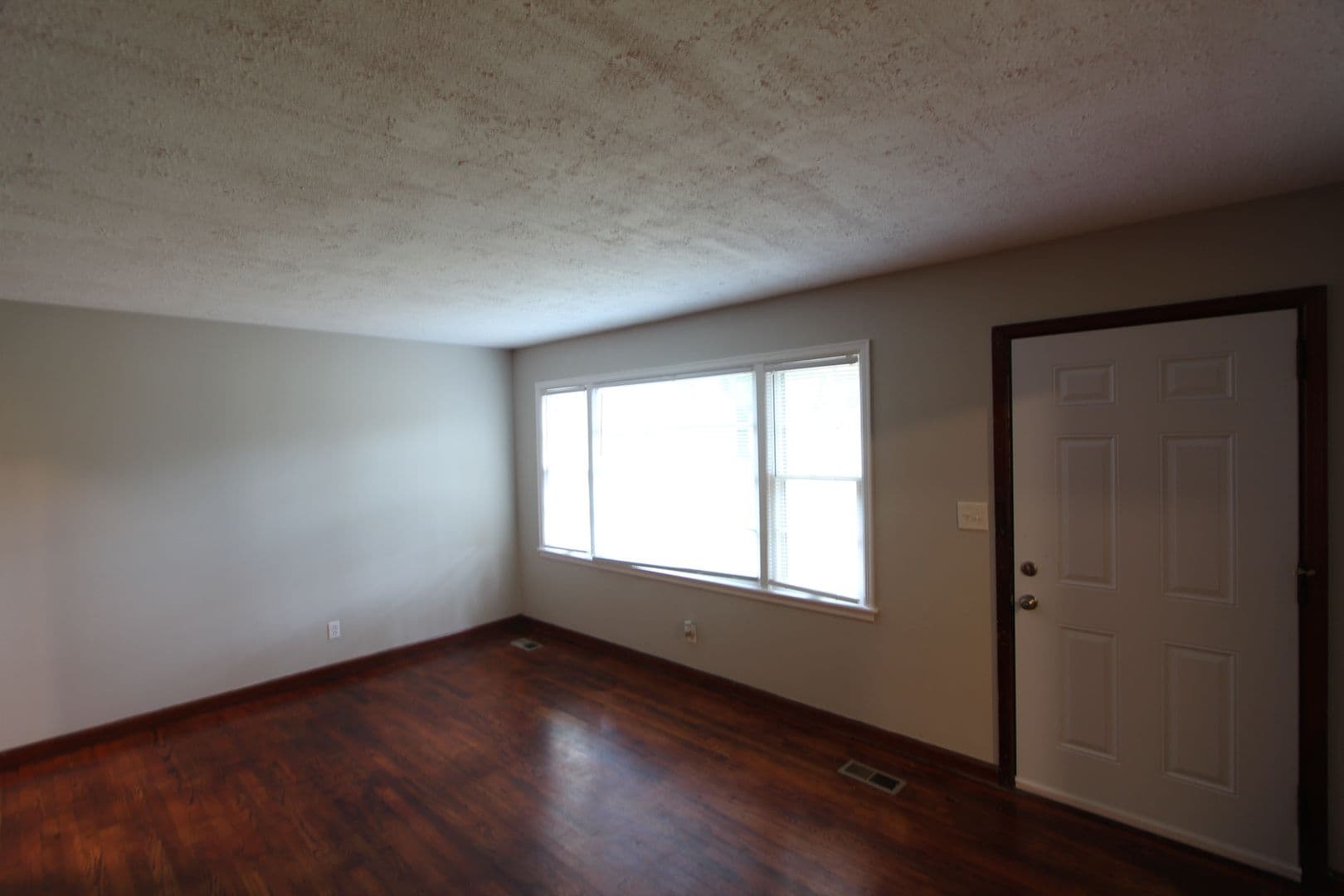Birmingham House: 200 Carol Drive