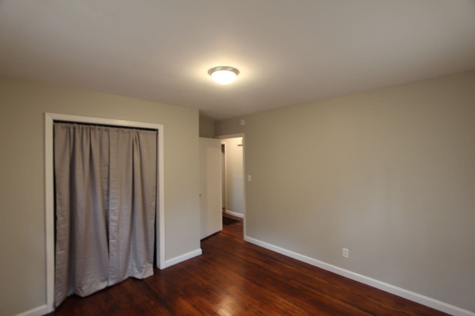 Birmingham House: 200 Carol Drive