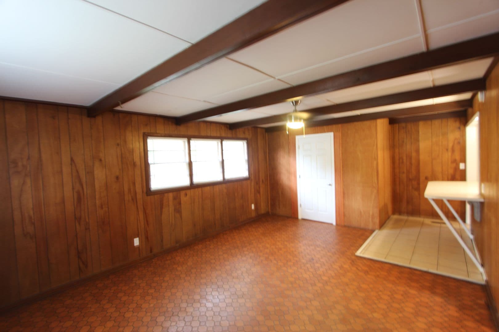 Birmingham House: 200 Carol Drive