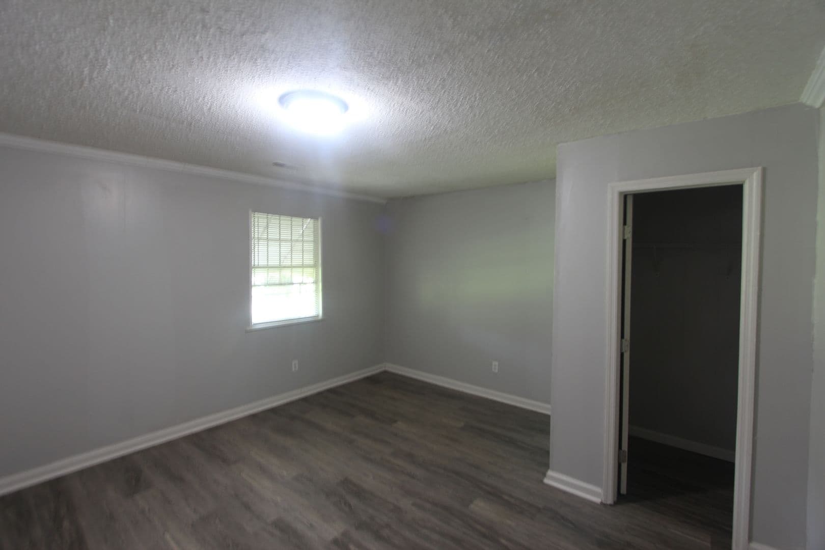 Birmingham House: 1433 Rayfield Drive