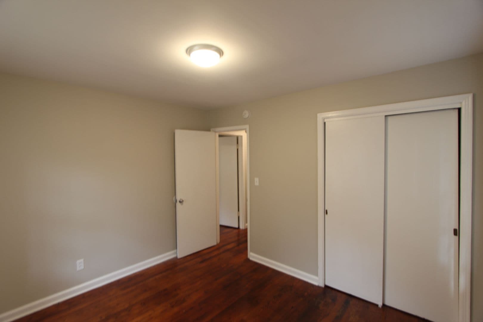 Birmingham House: 200 Carol Drive
