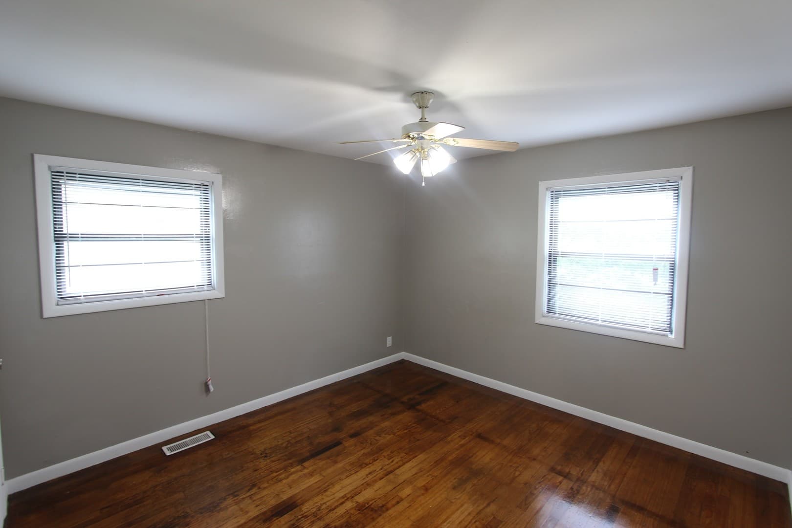 Birmingham House: 4231 40th Avenue N