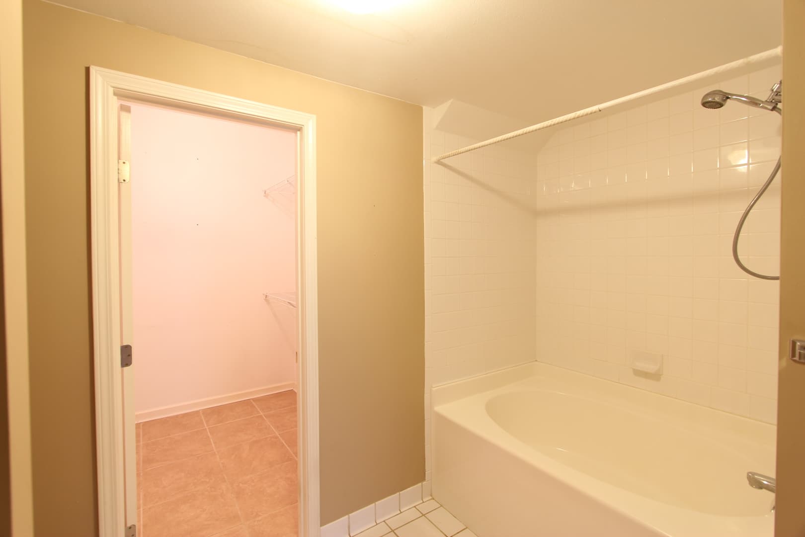 Birmingham House: 1561 Savannah Park