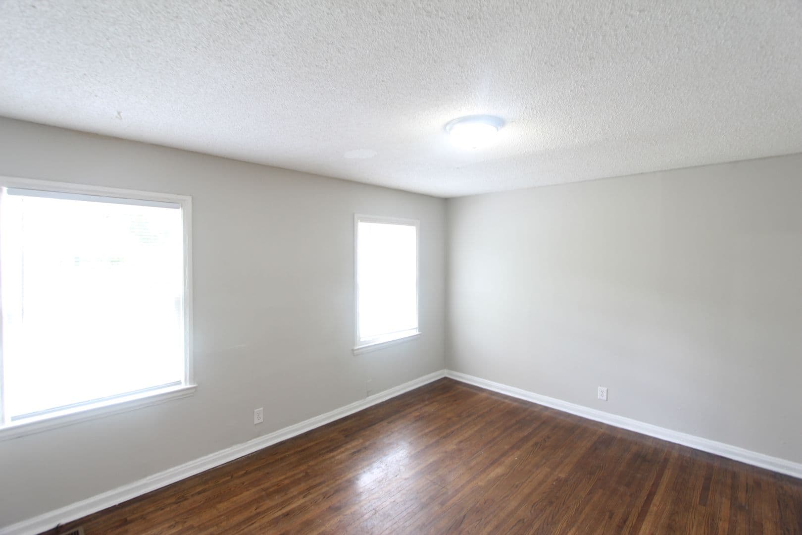 Birmingham House: 224 69th Place N