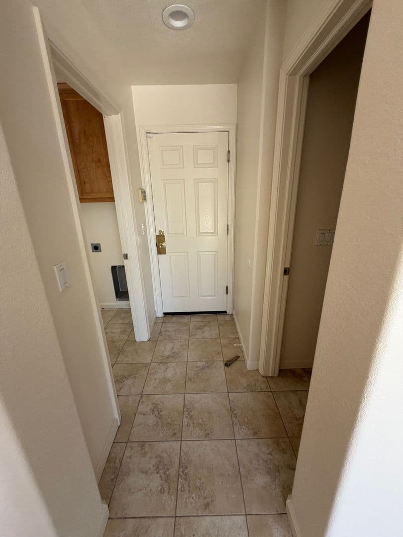 Merced House: 702 Chandon Drive