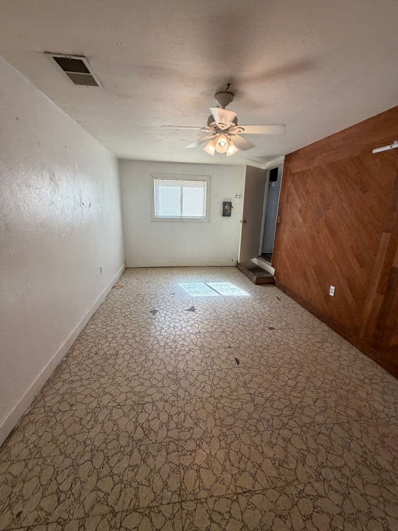 Merced House: 1044 W 24th St.