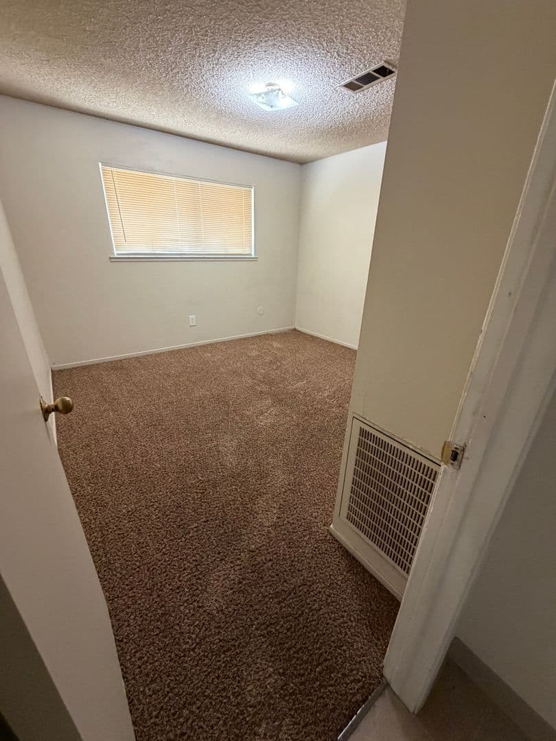 Merced Apartment: 440-448 W12th Street