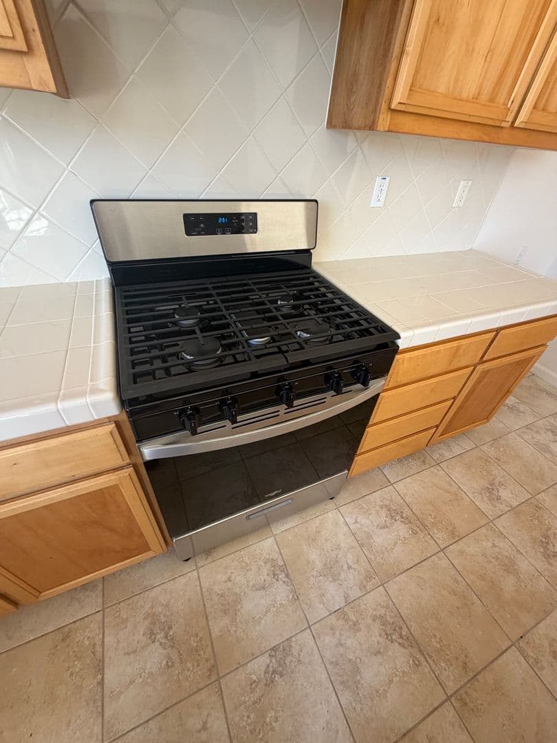 Merced House: 702 Chandon Drive