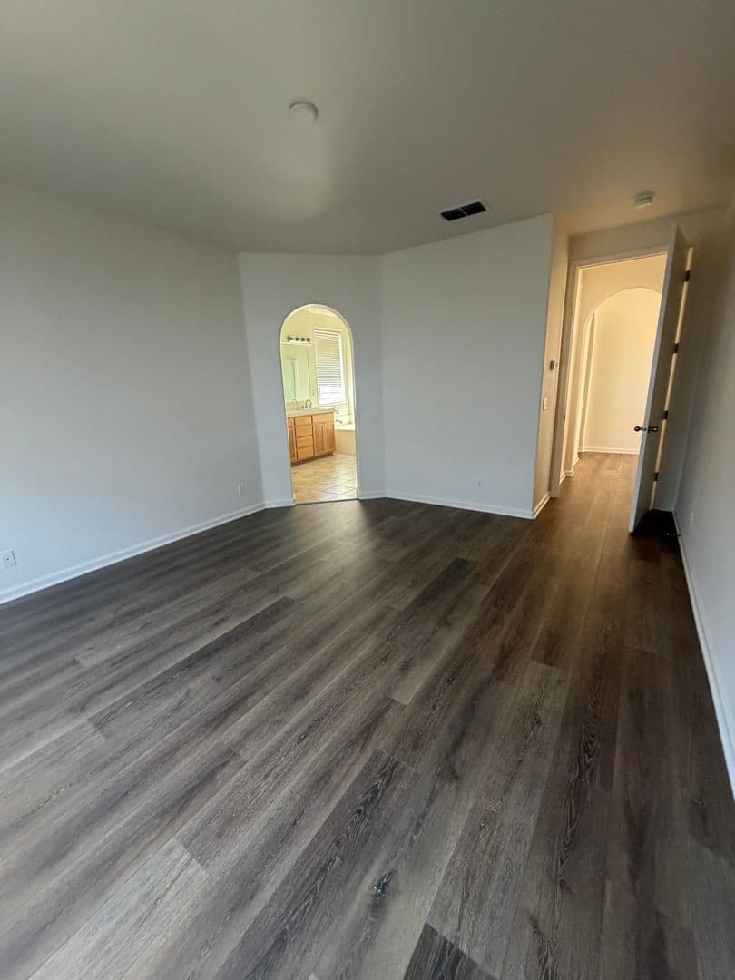 Merced House: 702 Chandon Drive