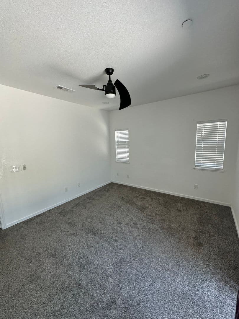Merced House: 909 E Olive Ave.