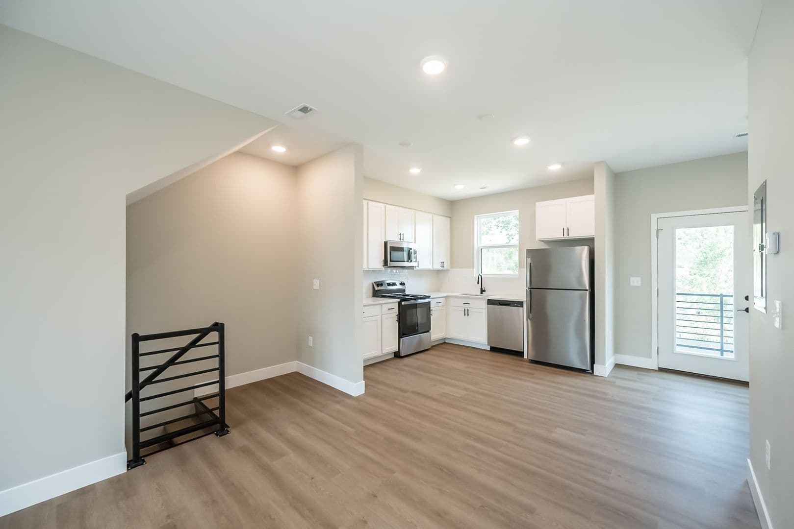 Saint Louis Townhome: 2154-2186 Forest Avenue