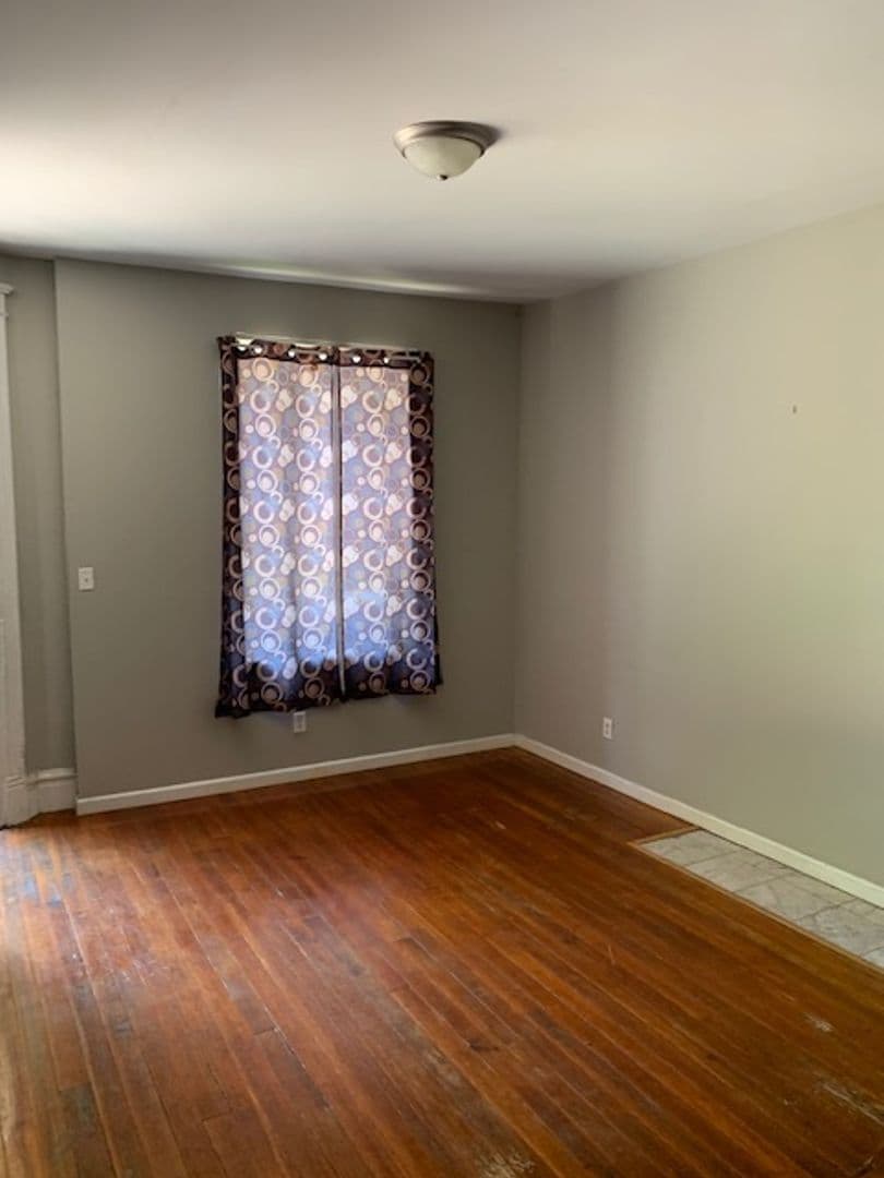 Saint Louis Apartment: 2235-37 Indiana