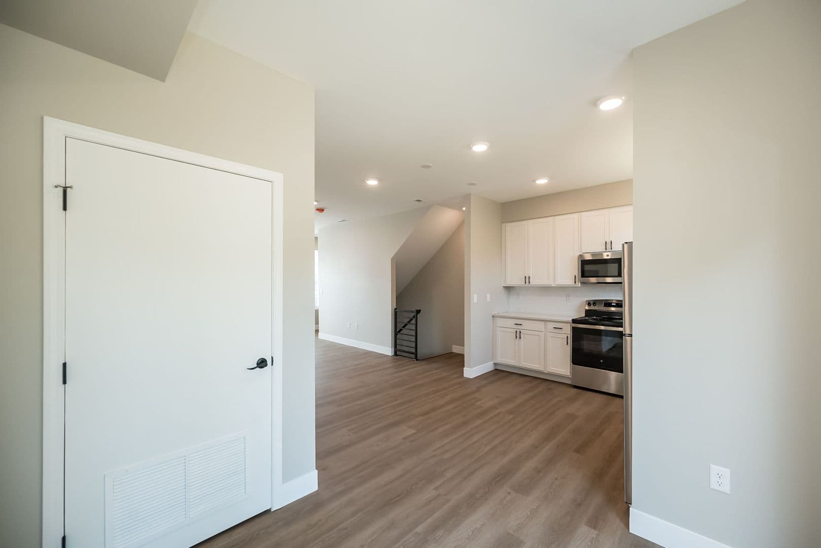 Saint Louis Townhome: 2154-2186 Forest Avenue
