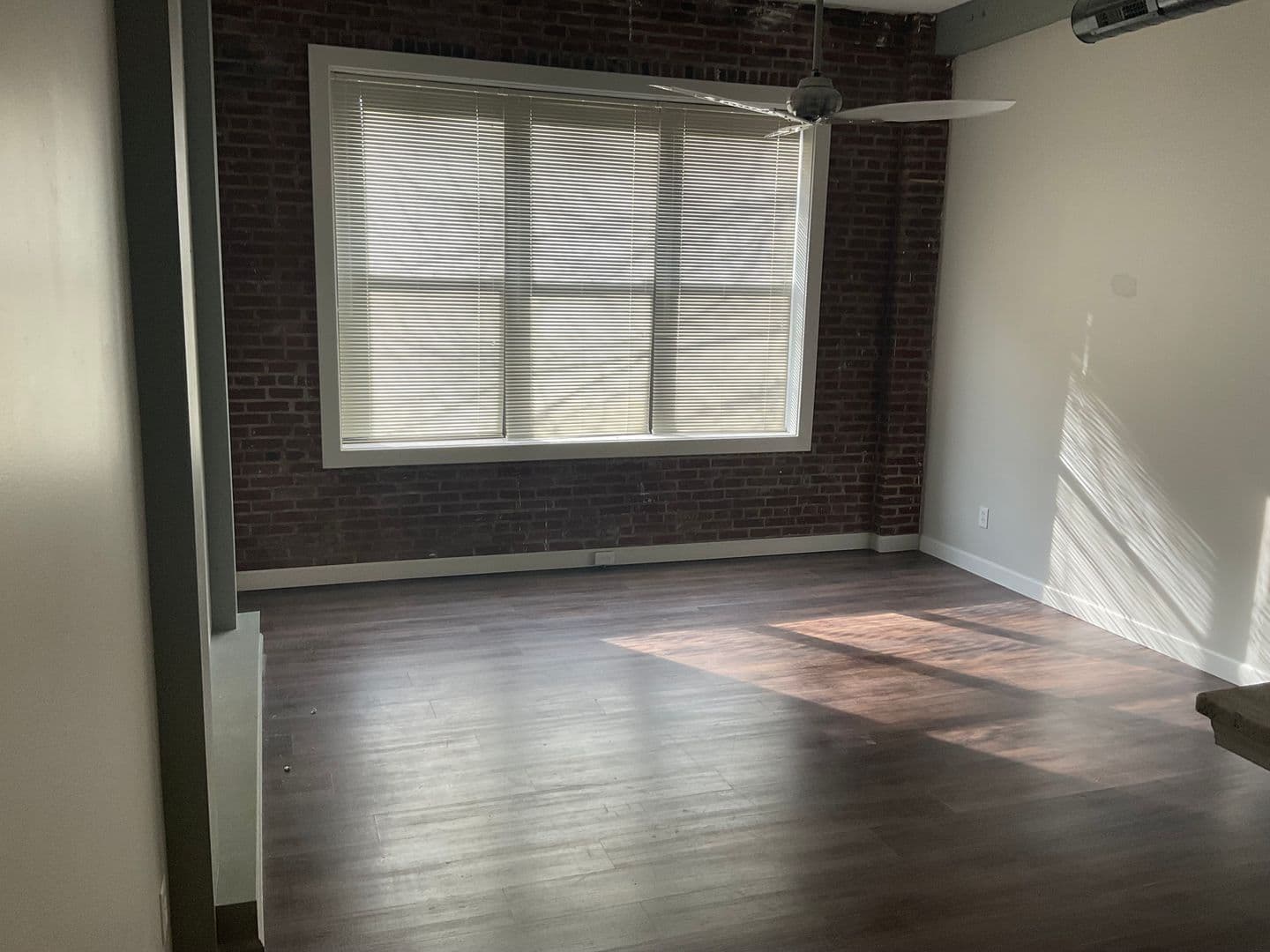 Saint Louis Apartment: 1917 Rutger Street