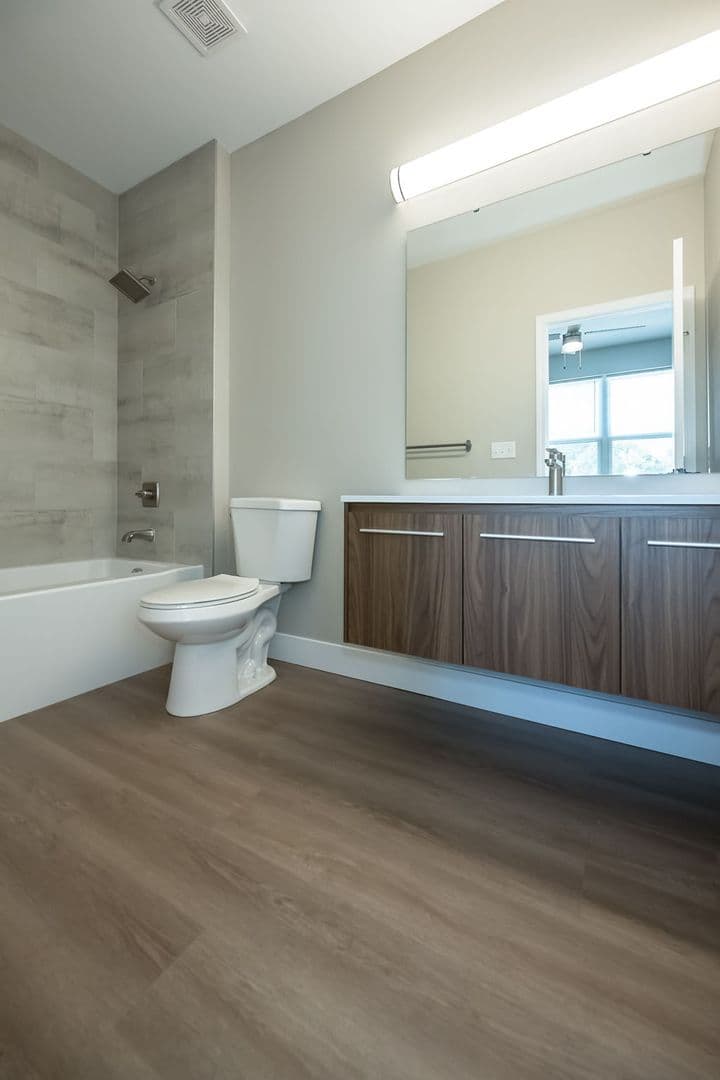 Saint Louis Townhome: 2154-2186 Forest Avenue