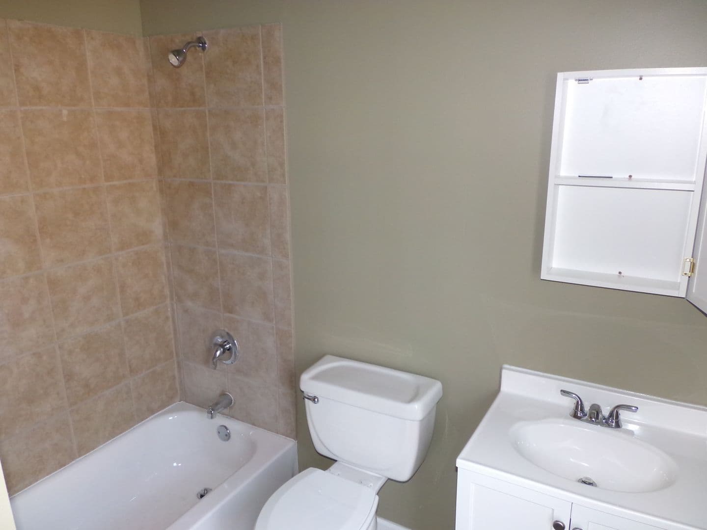 Saint Louis Townhome: 6635-6645 Clayton/6650-6668 Berthold Ave