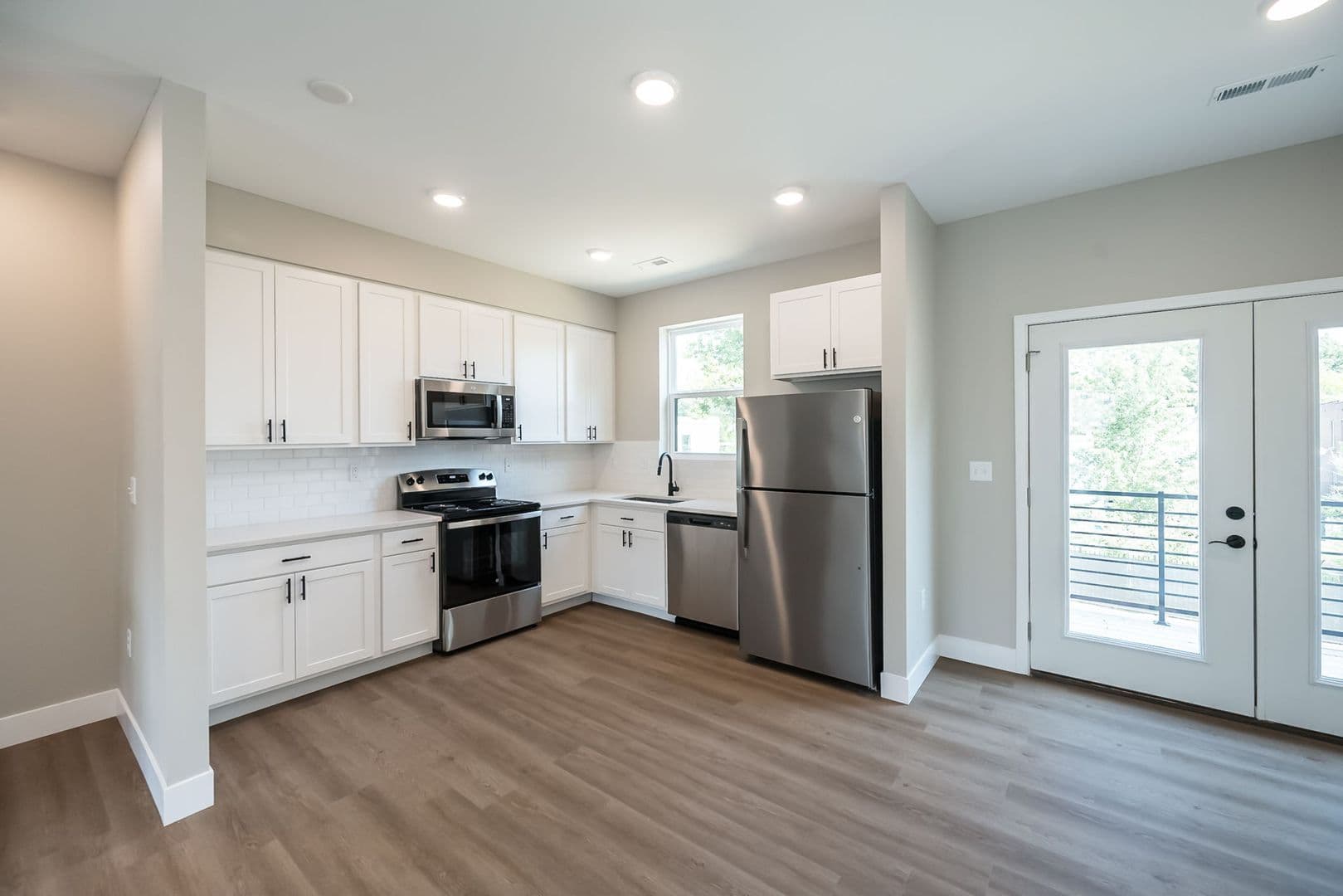 Saint Louis Townhome: 2154-2186 Forest Avenue