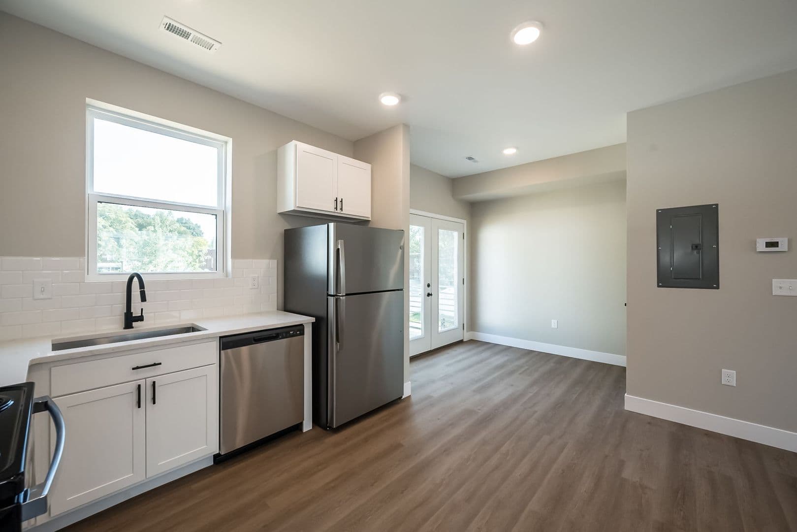 Saint Louis Townhome: 2154-2186 Forest Avenue