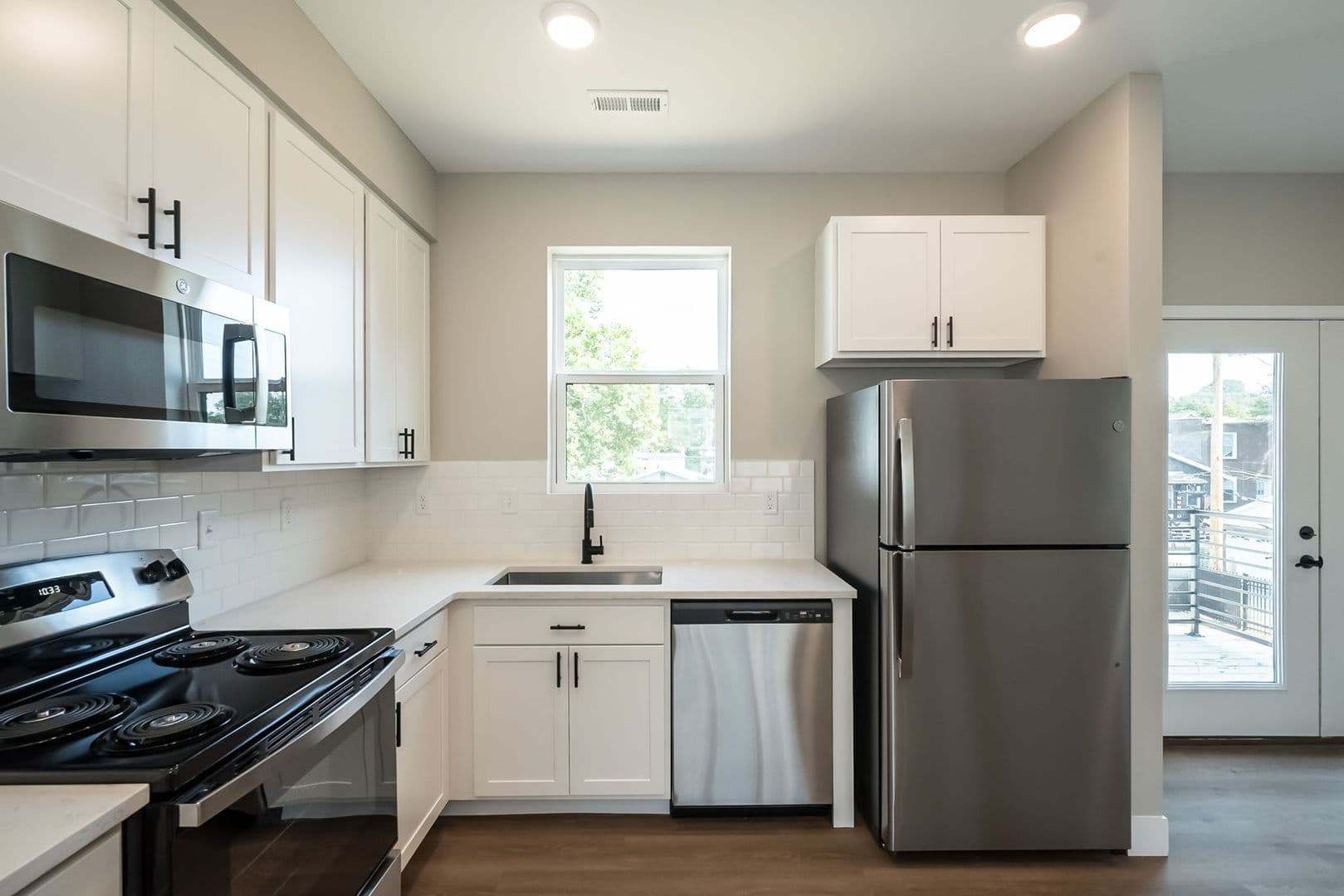 Saint Louis Townhome: 2154-2186 Forest Avenue