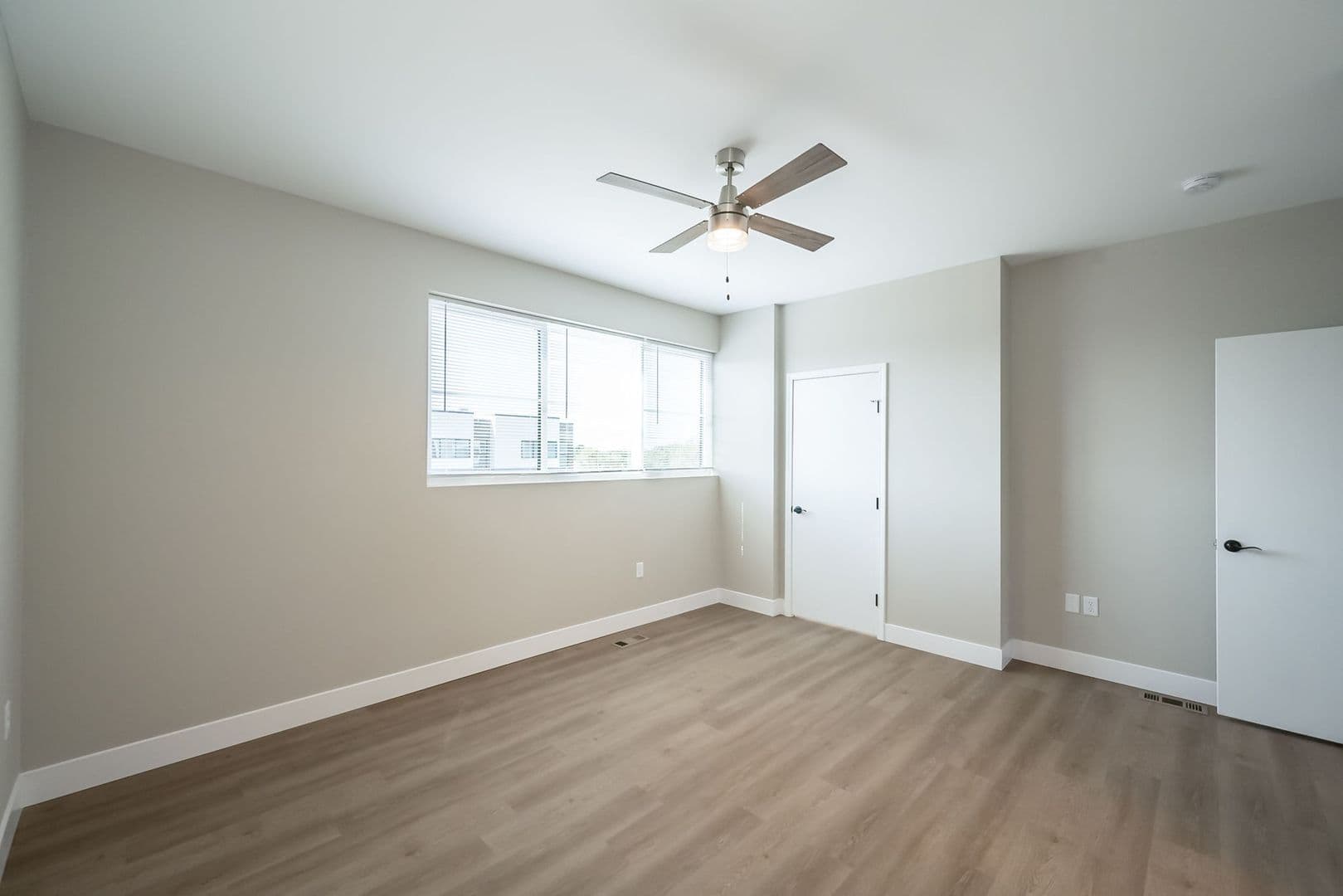 Saint Louis Townhome: 2154-2186 Forest Avenue
