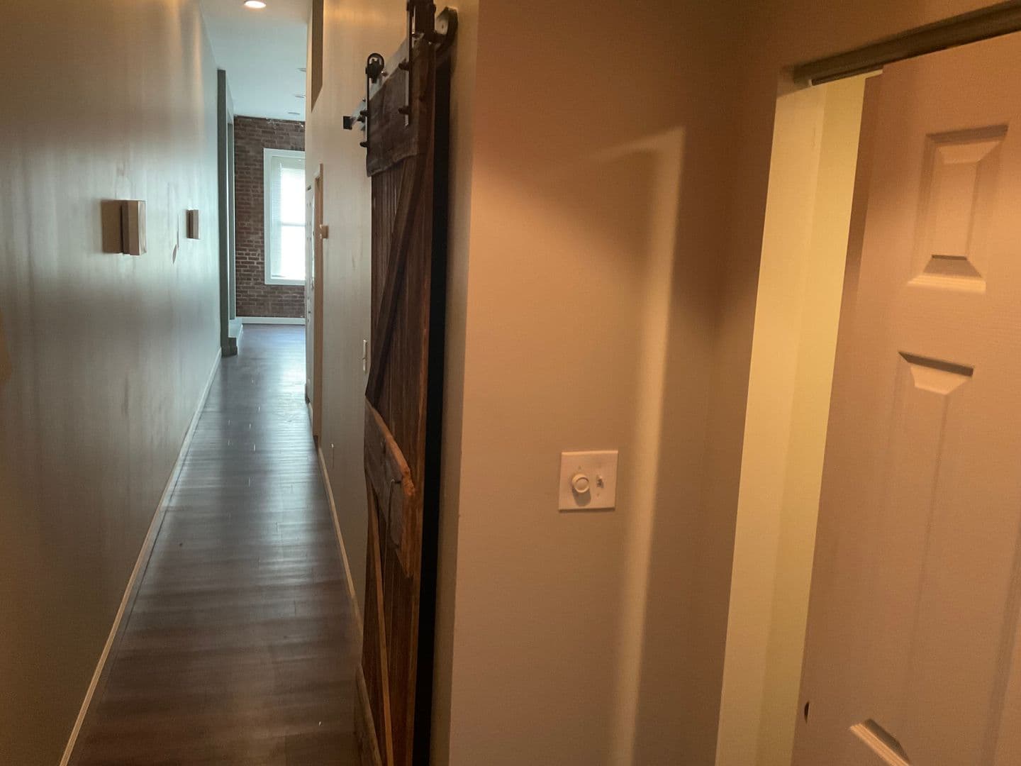 Saint Louis Apartment: 1917 Rutger Street