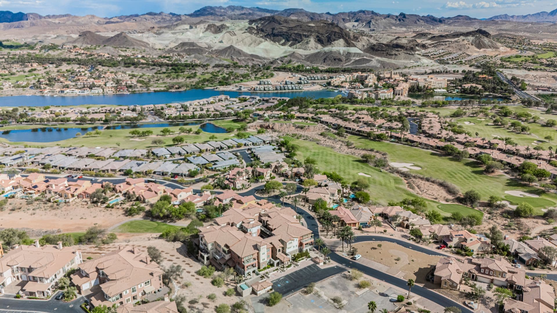 Henderson Townhome: 49 Strada Principale