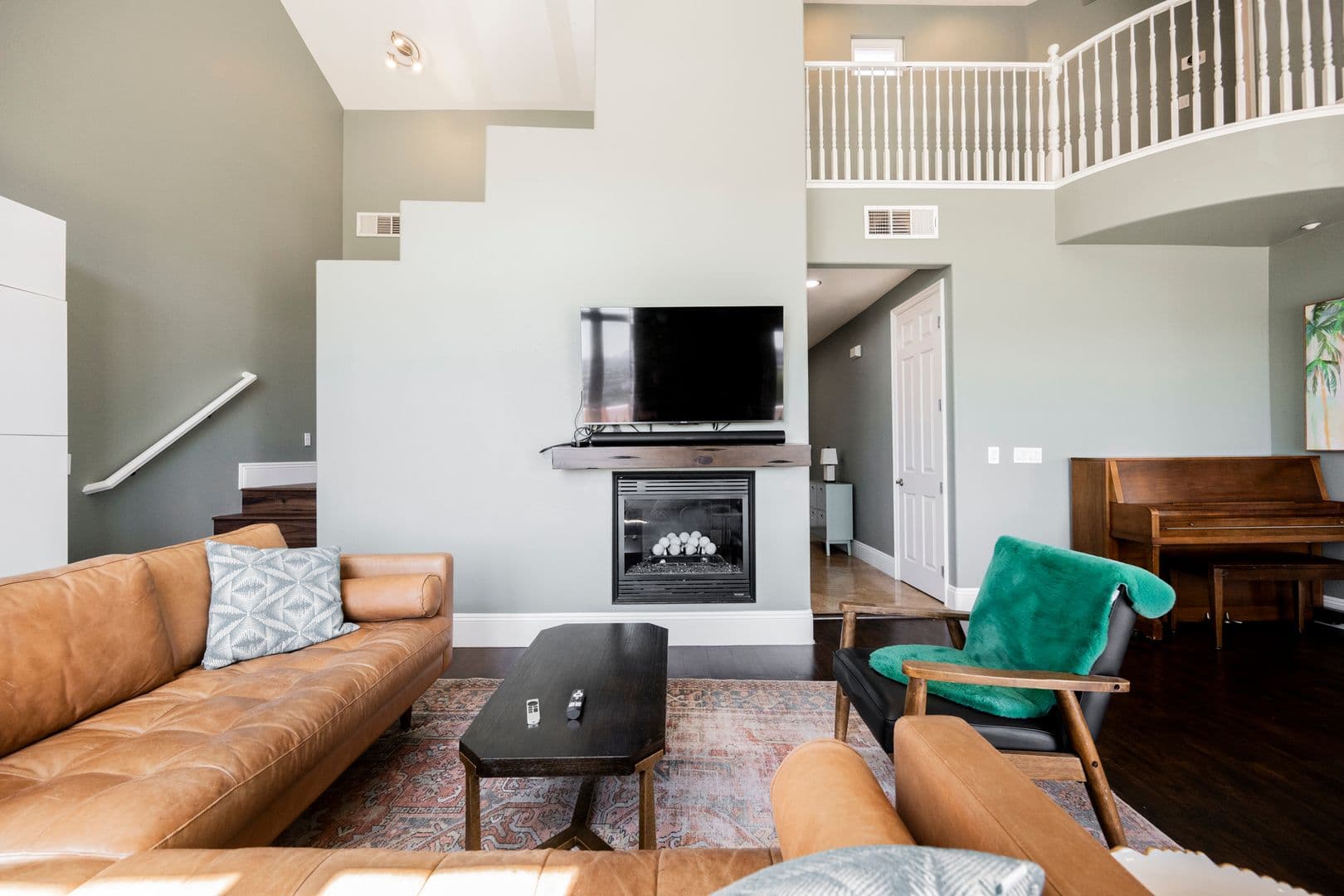 Henderson Townhome: 49 Strada Principale