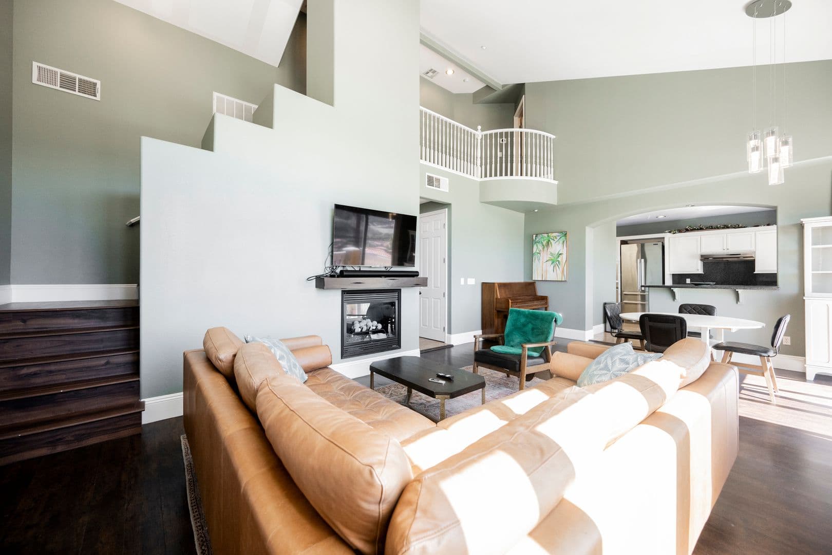 Henderson Townhome: 49 Strada Principale