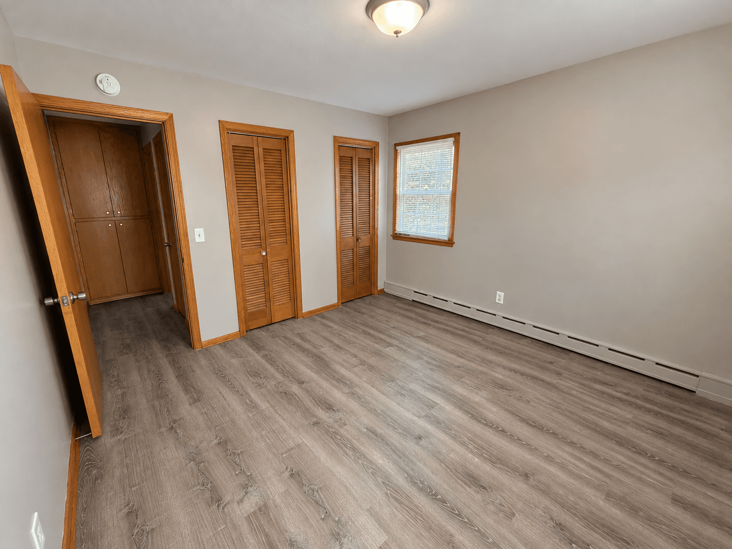 Minneapolis Apartment: 5531 Washburn Ave So.