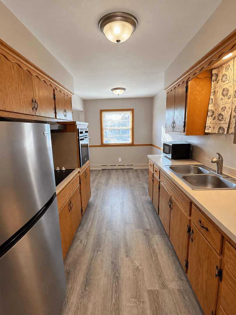 Minneapolis Apartment: 5531 Washburn Ave So.