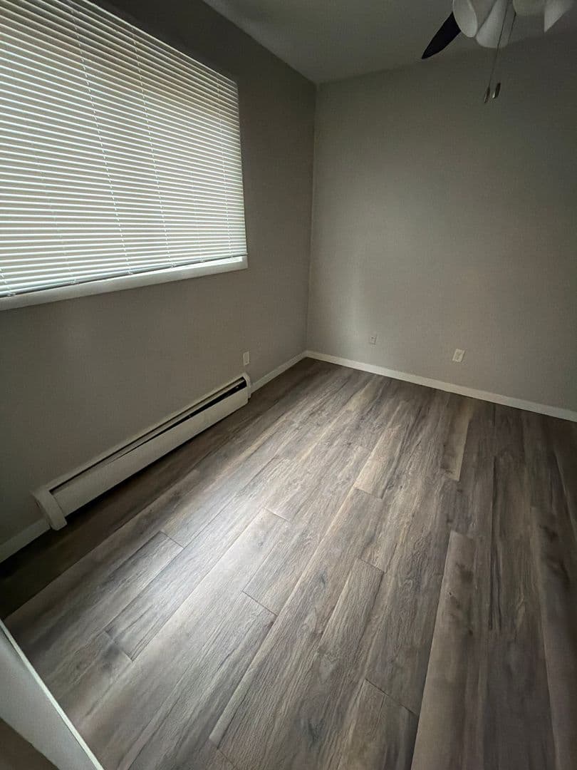 Minneapolis Apartment: 3309 Pillsbury Ave So.