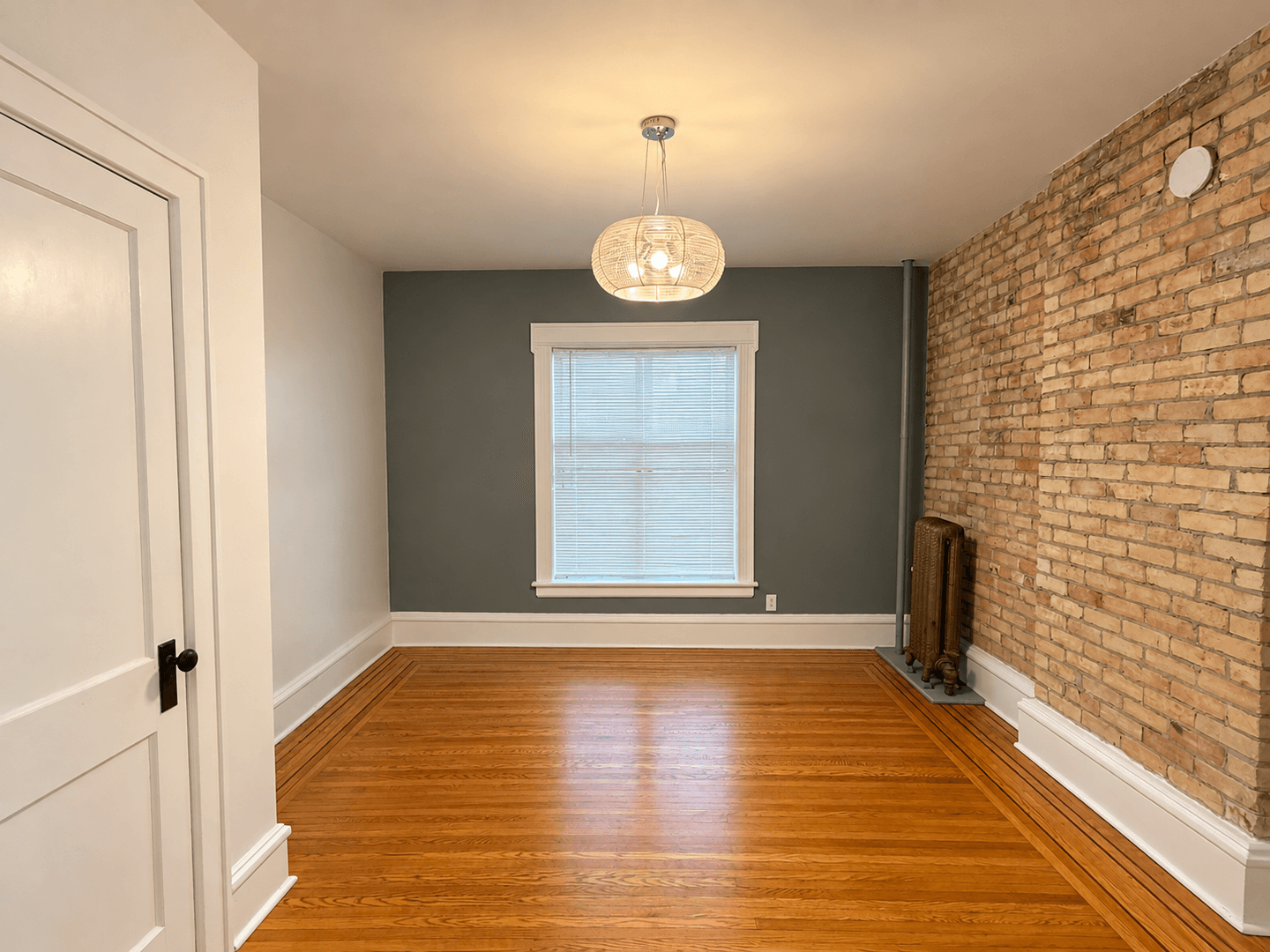 Minneapolis Apartment: 515 5th Ave. SE