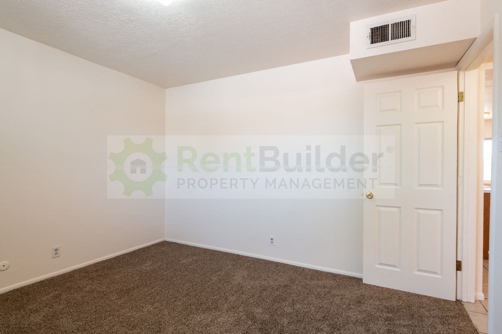 Albuquerque Apartment: 205 Vassar Drive SE - Apartment No. 5