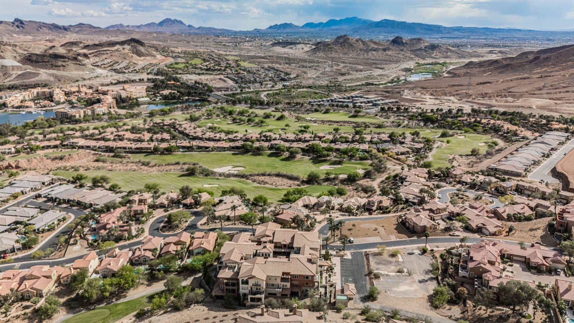 Henderson Townhome: 49 Strada Principale