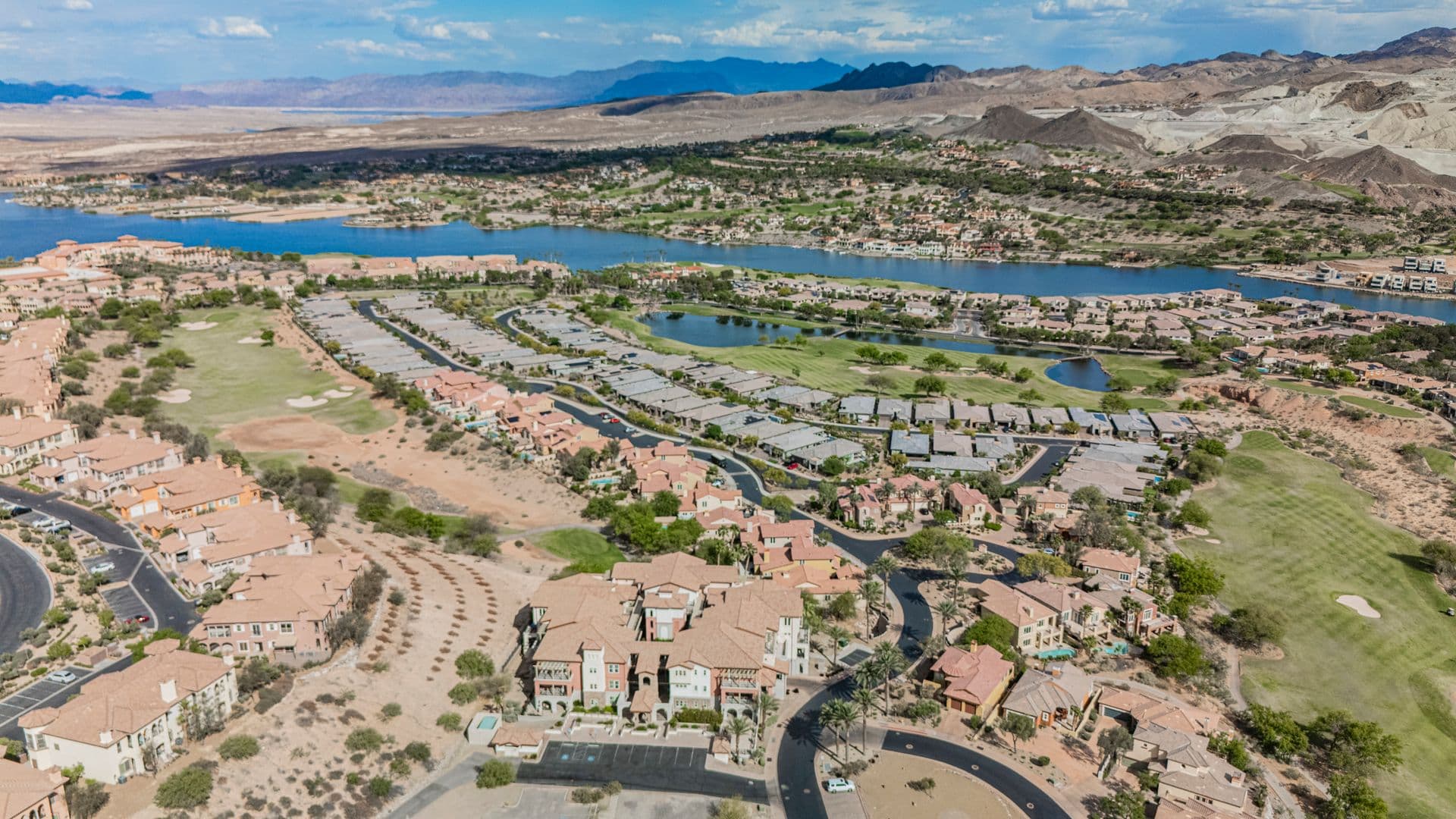 Henderson Townhome: 49 Strada Principale