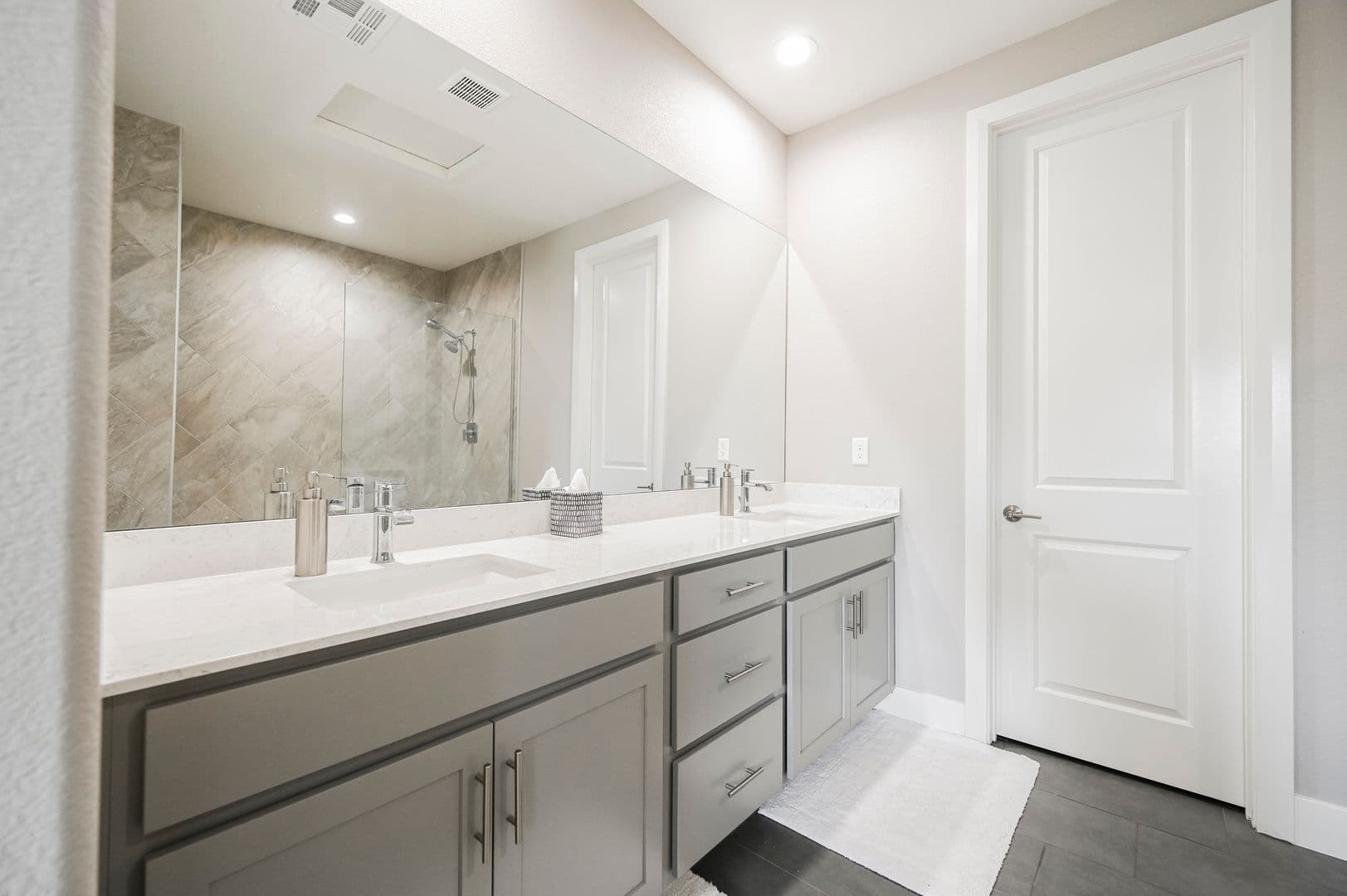 Henderson Townhome: 43 Via Di Vita