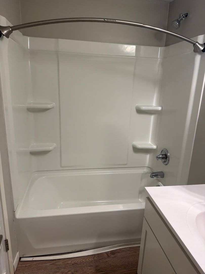 Minneapolis Apartment: 119-23 W. 33rd St.