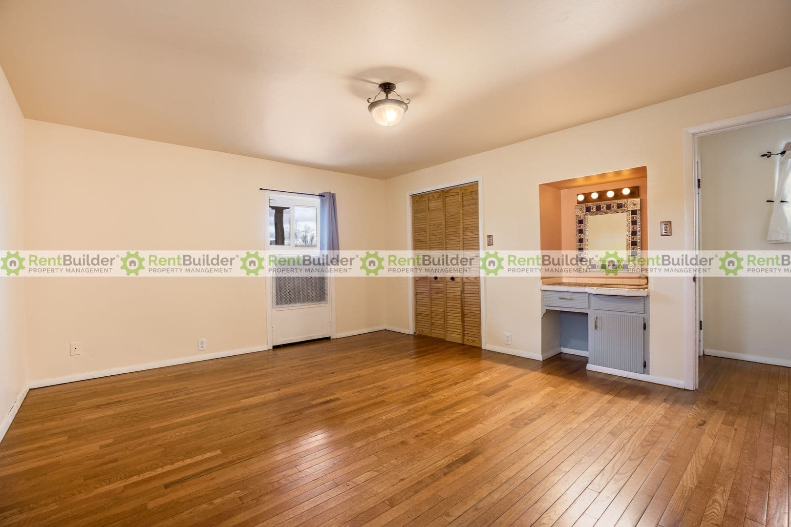 Albuquerque House: 1301 Alvarado Dr. NE