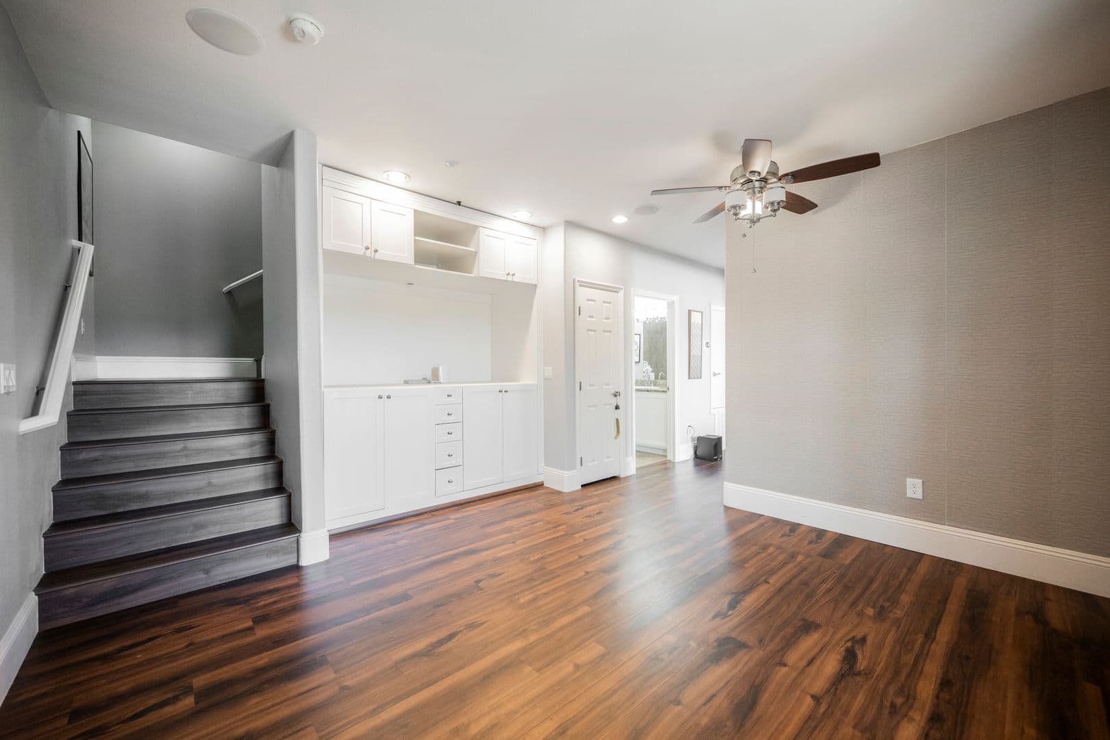 Henderson Townhome: 49 Strada Principale