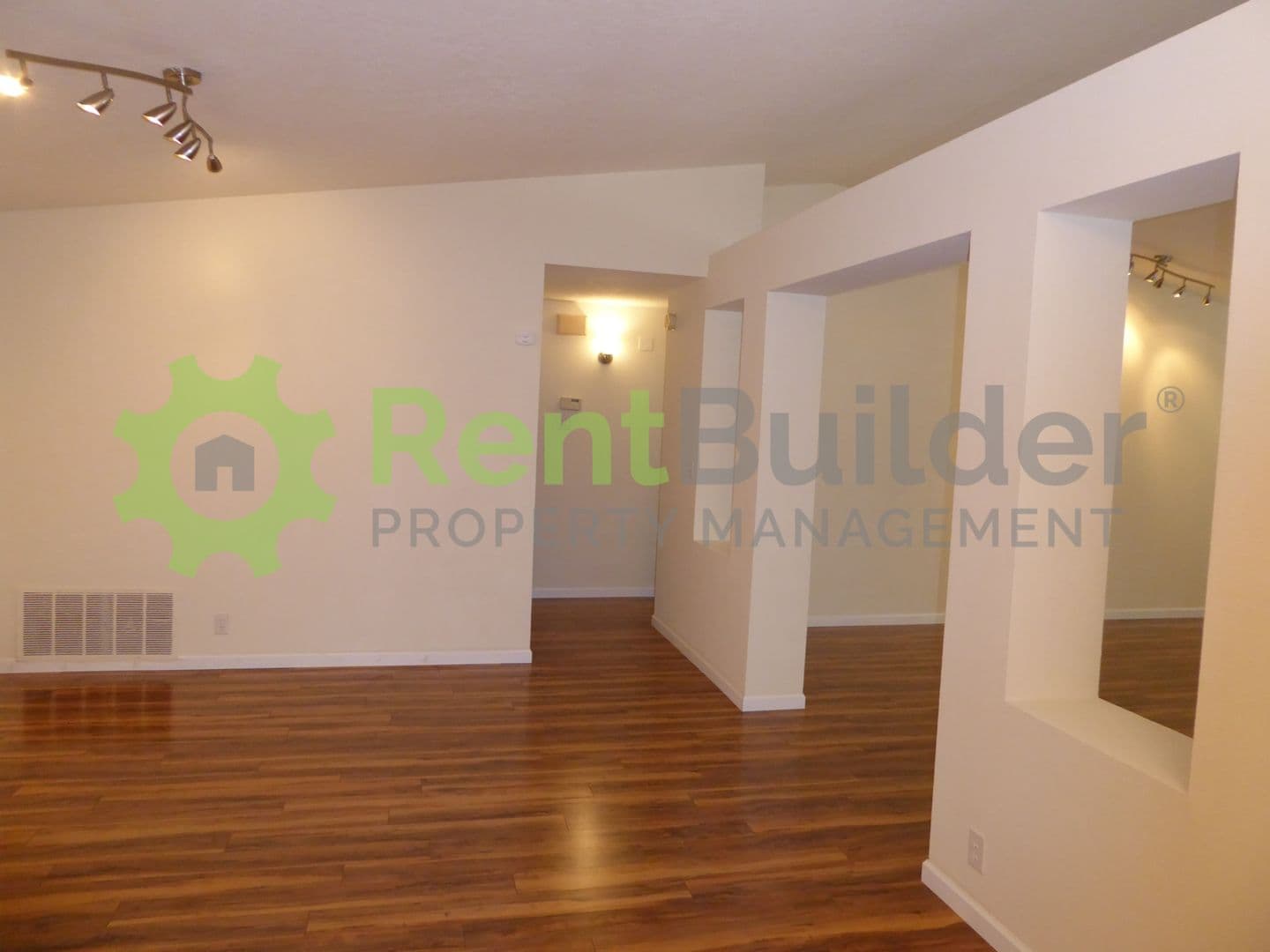 Albuquerque House: 8421 Julian Robles St. NE
